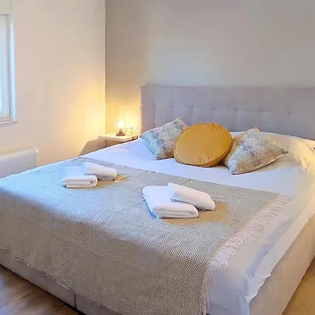 Basilea Sveti Vid-Miholjice